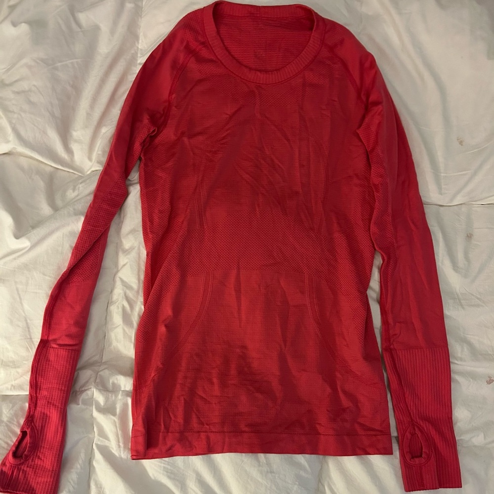 Lululemon Swiftly Tech Long Sleeve in Lipgloss